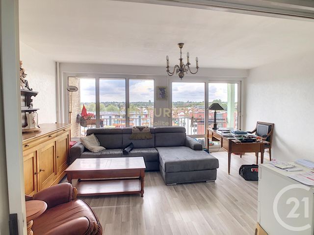 Afficher la photo en grand Appartement T4 à vendre - 3 pièces - 87.73 m2 - HEM - 59 - NORD-PAS-DE-CALAIS - Century 21 Apolite