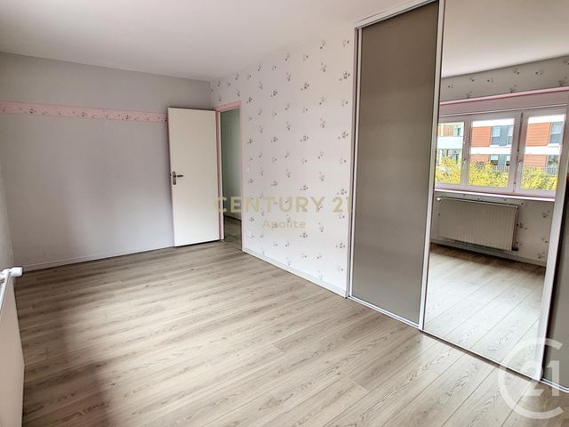 Afficher la photo en grand Appartement T5 à vendre - 5 pièces - 130.0 m2 - LA MADELEINE - 59 - NORD-PAS-DE-CALAIS - Century 21 Apolite