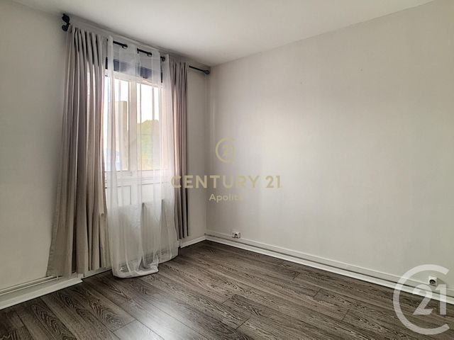 Appartement T3 à vendre - 3 pièces - 60.0 m2 - MARCQ EN BAROEUL - 59 - NORD-PAS-DE-CALAIS - Century 21 Apolite Appartement T3 à vendre - 3 pièces - 60.0 m2 - MARCQ EN BAROEUL - 59 - NORD-PAS-DE-CALAIS - Century 21 Apolite