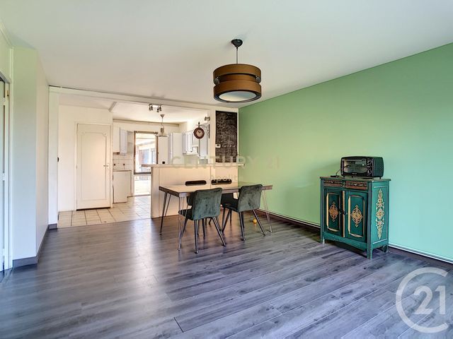 Appartement F3 à vendre - 3 pièces - 83.58 m2 - WASQUEHAL - 59 - NORD-PAS-DE-CALAIS - Century 21 Apolite Appartement F3 à vendre - 3 pièces - 83.58 m2 - WASQUEHAL - 59 - NORD-PAS-DE-CALAIS - Century 21 Apolite