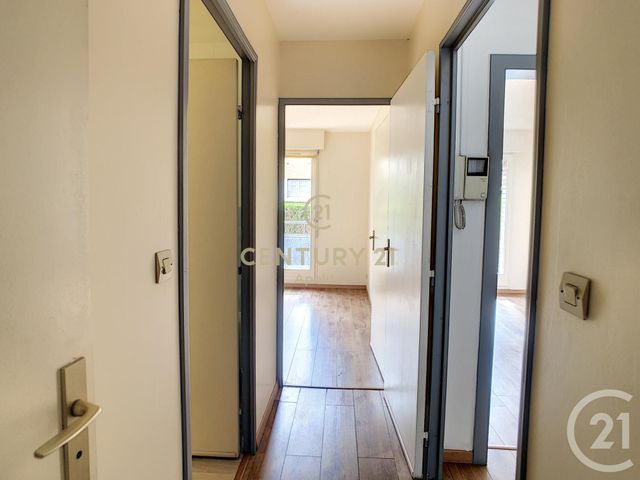 Appartement T3 à louer - 3 pièces - 60.6 m2 - LA MADELEINE - 59 - NORD-PAS-DE-CALAIS - Century 21 Apolite Appartement T3 à louer - 3 pièces - 60.6 m2 - LA MADELEINE - 59 - NORD-PAS-DE-CALAIS - Century 21 Apolite