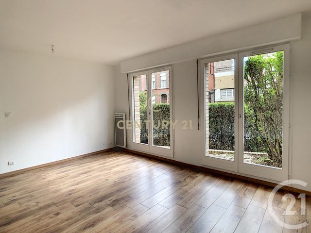 Appartement T3 à louer - 3 pièces - 60.6 m2 - LA MADELEINE - 59 - NORD-PAS-DE-CALAIS - Century 21 Apolite Appartement T3 à louer - 3 pièces - 60.6 m2 - LA MADELEINE - 59 - NORD-PAS-DE-CALAIS - Century 21 Apolite