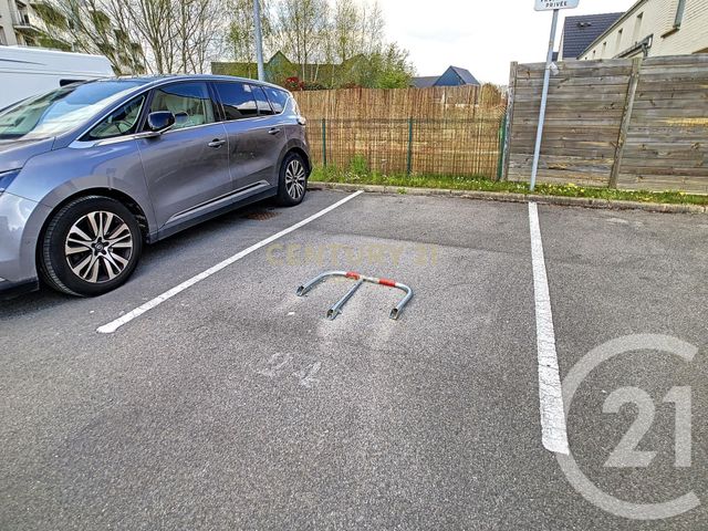 Afficher la photo en grand parking à louer - 8.0 m2 - MARCQ EN BAROEUL - 59 - NORD-PAS-DE-CALAIS - Century 21 Apolite