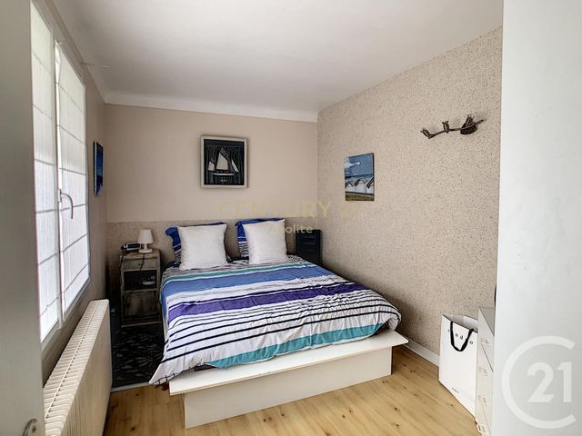Afficher la photo en grand Appartement T4 à vendre - 4 pièces - 173.72 m2 - MARCQ EN BAROEUL - 59 - NORD-PAS-DE-CALAIS - Century 21 Apolite