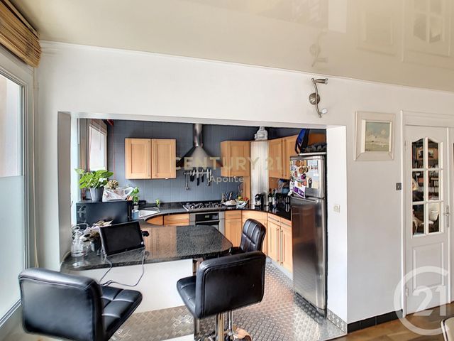 Afficher la photo en grand Appartement T4 à vendre - 4 pièces - 173.72 m2 - MARCQ EN BAROEUL - 59 - NORD-PAS-DE-CALAIS - Century 21 Apolite
