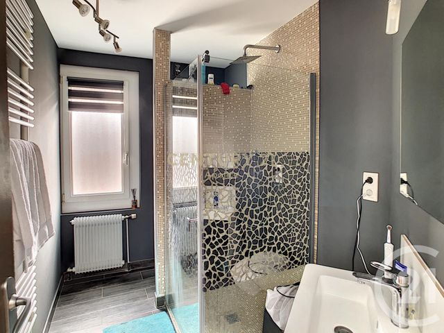 Afficher la photo en grand Appartement T4 à vendre - 4 pièces - 173.72 m2 - MARCQ EN BAROEUL - 59 - NORD-PAS-DE-CALAIS - Century 21 Apolite