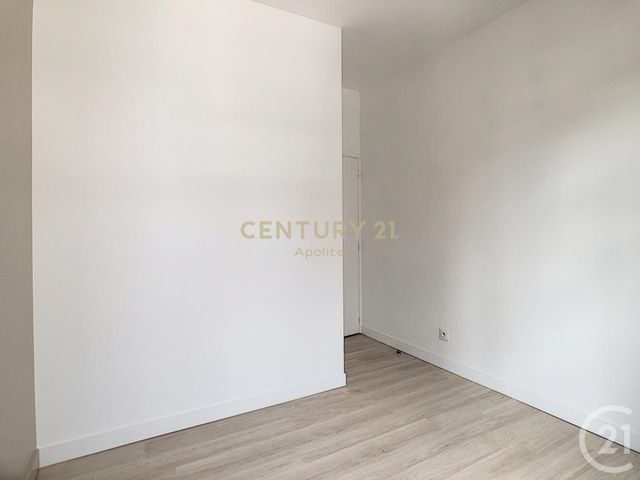 Appartement T3 à louer - 3 pièces - 66.0 m2 - LA MADELEINE - 59 - NORD-PAS-DE-CALAIS - Century 21 Apolite Appartement T3 à louer - 3 pièces - 66.0 m2 - LA MADELEINE - 59 - NORD-PAS-DE-CALAIS - Century 21 Apolite