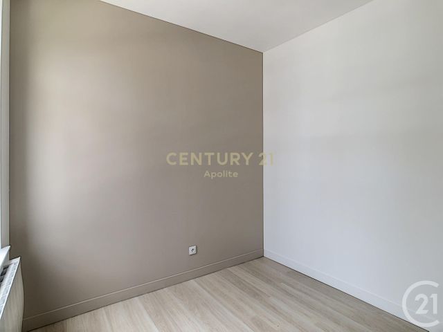 Appartement T3 à louer - 3 pièces - 66.0 m2 - LA MADELEINE - 59 - NORD-PAS-DE-CALAIS - Century 21 Apolite Appartement T3 à louer - 3 pièces - 66.0 m2 - LA MADELEINE - 59 - NORD-PAS-DE-CALAIS - Century 21 Apolite