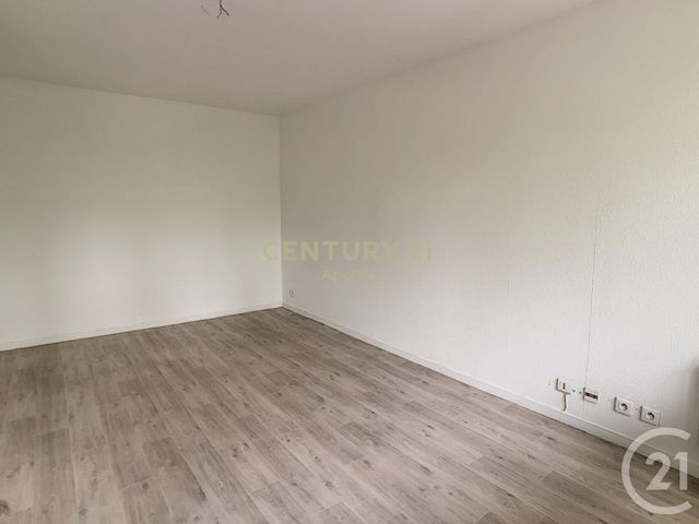 Appartement F2 à vendre - 2 pièces - 43.6 m2 - MARCQ EN BAROEUL - 59 - NORD-PAS-DE-CALAIS - Century 21 Apolite Appartement F2 à vendre - 2 pièces - 43.6 m2 - MARCQ EN BAROEUL - 59 - NORD-PAS-DE-CALAIS - Century 21 Apolite