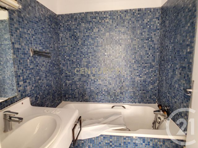 Appartement F2 à vendre - 2 pièces - 43.6 m2 - MARCQ EN BAROEUL - 59 - NORD-PAS-DE-CALAIS - Century 21 Apolite Appartement F2 à vendre - 2 pièces - 43.6 m2 - MARCQ EN BAROEUL - 59 - NORD-PAS-DE-CALAIS - Century 21 Apolite