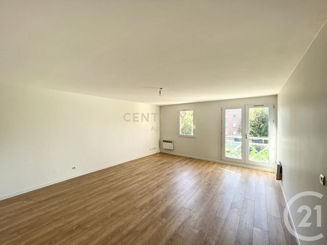 Appartement T3 à louer - 3 pièces - 69.38 m2 - LILLE - 59 - NORD-PAS-DE-CALAIS - Century 21 Apolite