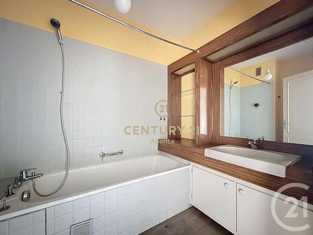 Appartement à vendre - 4 pièces - 84.0 m2 - LILLE - 59 - NORD-PAS-DE-CALAIS - Century 21 Apolite