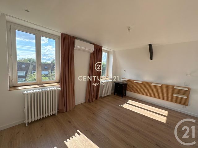 maison à louer - 6 pièces - 180.0 m2 - CROIX - 59 - NORD-PAS-DE-CALAIS - Century 21 Apolite