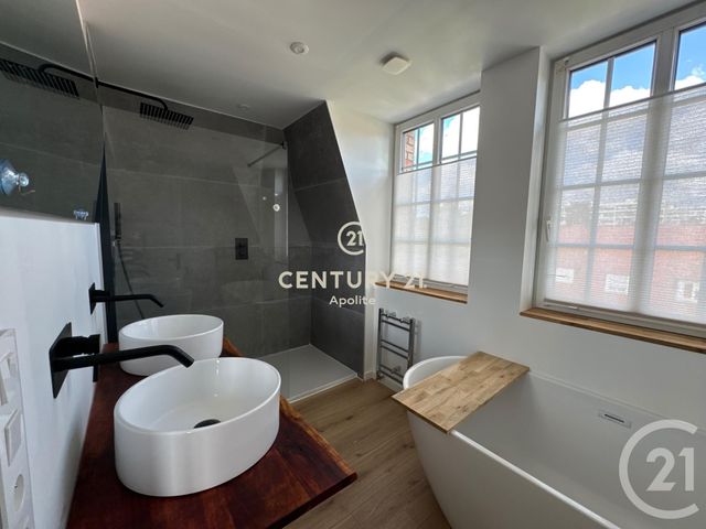 maison à louer - 6 pièces - 180.0 m2 - CROIX - 59 - NORD-PAS-DE-CALAIS - Century 21 Apolite