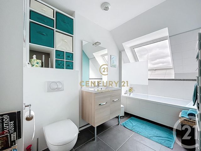 Afficher la photo en grand Appartement à vendre - 5 pièces - 127.46 m2 - MARCQ EN BAROEUL - 59 - NORD-PAS-DE-CALAIS - Century 21 Apolite