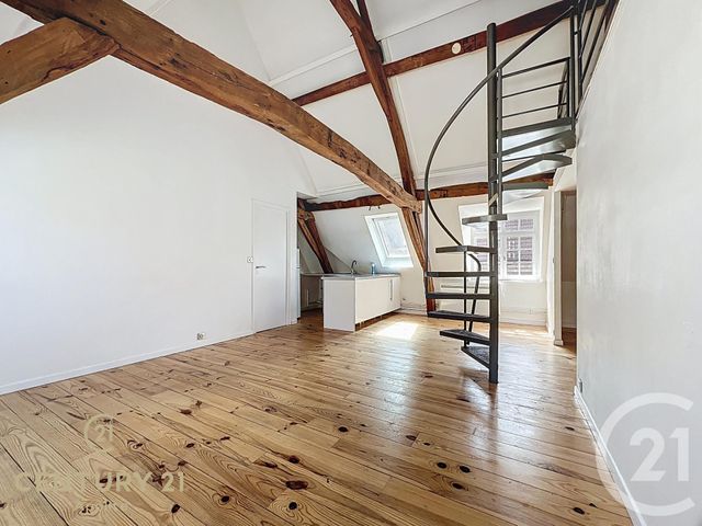 Appartement Duplex à vendre - 3 pièces - 58.35 m2 - LILLE - 59 - NORD-PAS-DE-CALAIS - Century 21 Apolite