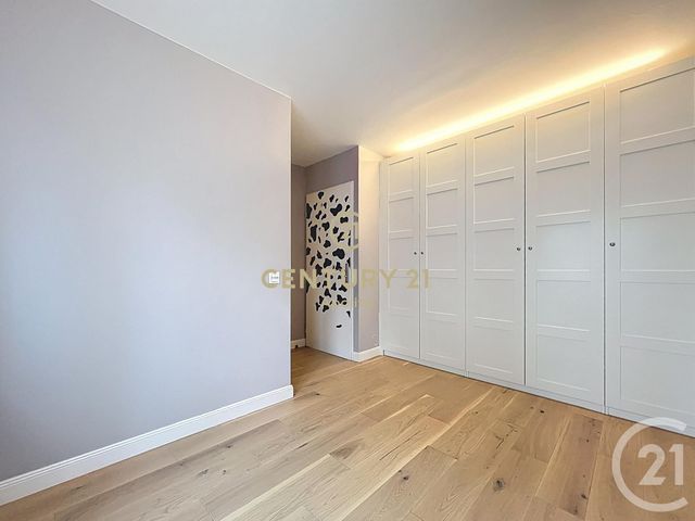 Appartement F4 à vendre - 4 pièces - 128.0 m2 - LILLE - 59 - NORD-PAS-DE-CALAIS - Century 21 Apolite