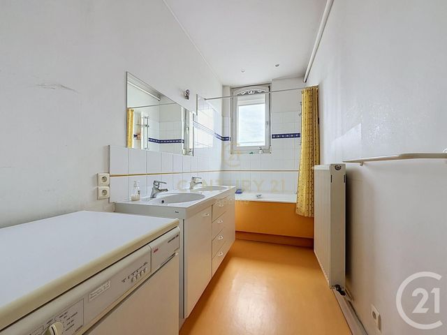 Appartement T6 à vendre - 8 pièces - 240.0 m2 - LA MADELEINE - 59 - NORD-PAS-DE-CALAIS - Century 21 Apolite