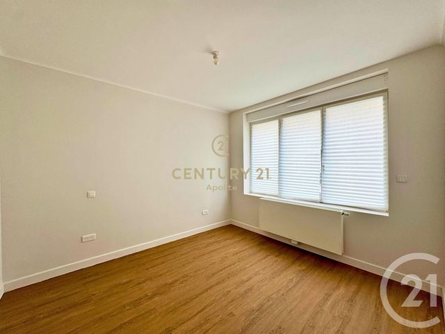 maison à louer - 5 pièces - 125.0 m2 - LA MADELEINE - 59 - NORD-PAS-DE-CALAIS - Century 21 Apolite