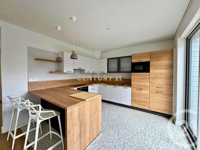 maison à louer - 5 pièces - 125.0 m2 - LA MADELEINE - 59 - NORD-PAS-DE-CALAIS - Century 21 Apolite