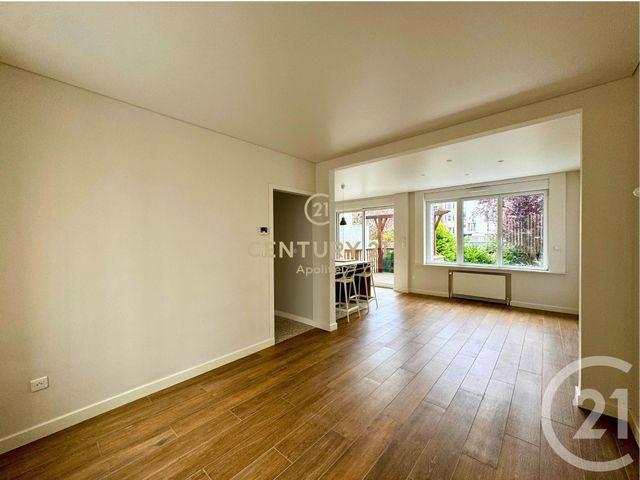 maison à louer - 5 pièces - 125.0 m2 - LA MADELEINE - 59 - NORD-PAS-DE-CALAIS - Century 21 Apolite