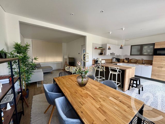 maison à louer - 5 pièces - 125.0 m2 - LA MADELEINE - 59 - NORD-PAS-DE-CALAIS - Century 21 Apolite