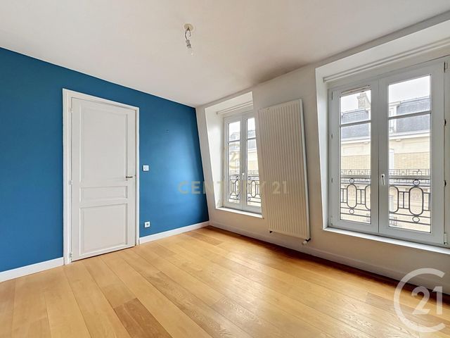 Appartement F7 à vendre - 7 pièces - 159.0 m2 - LA MADELEINE - 59 - NORD-PAS-DE-CALAIS - Century 21 Apolite