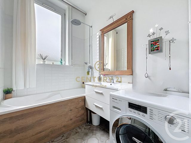 Appartement F4 à vendre - 4 pièces - 87.0 m2 - LA MADELEINE - 59 - NORD-PAS-DE-CALAIS - Century 21 Apolite