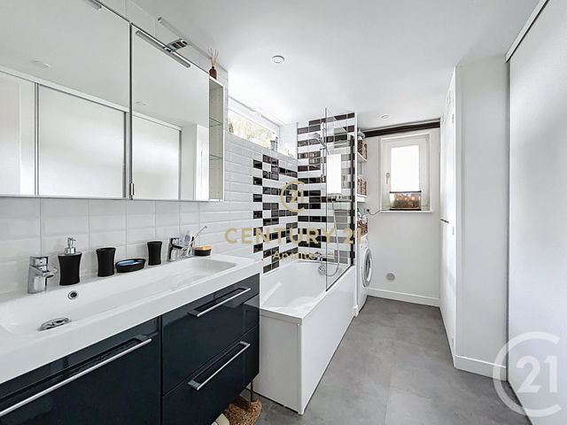 maison à vendre - 6 pièces - 154.0 m2 - LA MADELEINE - 59 - NORD-PAS-DE-CALAIS - Century 21 Apolite