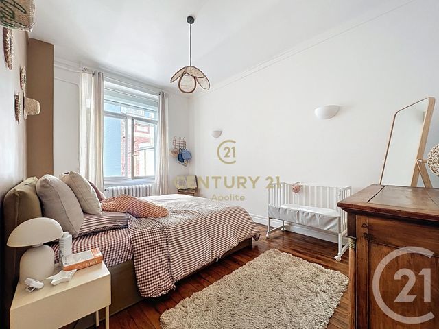 Appartement F4 à vendre - 4 pièces - 121.0 m2 - LA MADELEINE - 59 - NORD-PAS-DE-CALAIS - Century 21 Apolite