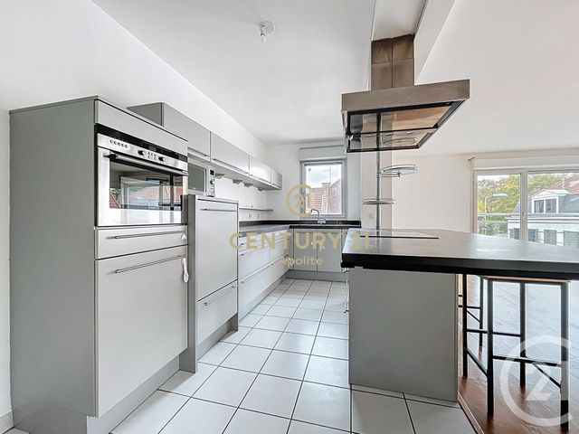 Appartement T4 à louer - 4 pièces - 108.0 m2 - LILLE - 59 - NORD-PAS-DE-CALAIS - Century 21 Apolite