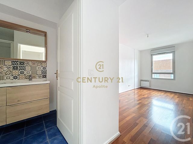 Appartement T4 à louer - 4 pièces - 108.0 m2 - LILLE - 59 - NORD-PAS-DE-CALAIS - Century 21 Apolite