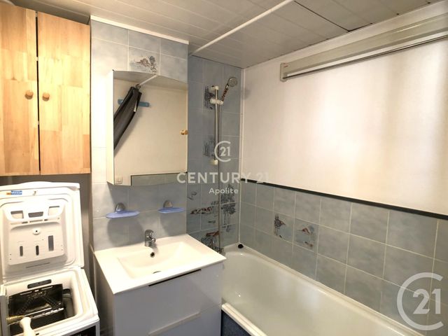 Afficher la photo en grand Appartement T1 à louer - 1 pièce - 32.0 m2 - MARCQ EN BAROEUL - 59 - NORD-PAS-DE-CALAIS - Century 21 Apolite