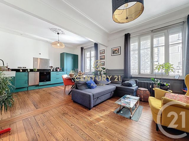 Afficher la photo en grand Appartement F2 bis à vendre - 3 pièces - 79.27 m2 - LA MADELEINE - 59 - NORD-PAS-DE-CALAIS - Century 21 Apolite