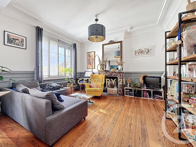 Afficher la photo en grand Appartement F2 bis à vendre - 3 pièces - 79.27 m2 - LA MADELEINE - 59 - NORD-PAS-DE-CALAIS - Century 21 Apolite