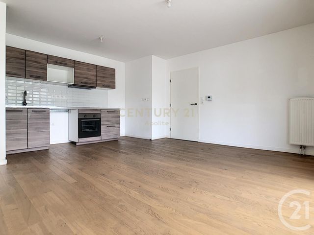 Afficher la photo en grand Appartement T2 à louer - 2 pièces - 45.7 m2 - MARCQ EN BAROEUL - 59 - NORD-PAS-DE-CALAIS - Century 21 Apolite