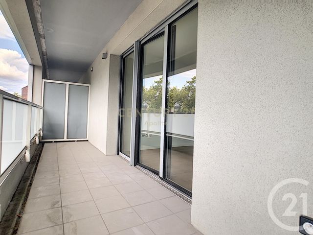 Afficher la photo en grand Appartement T2 à louer - 2 pièces - 45.7 m2 - MARCQ EN BAROEUL - 59 - NORD-PAS-DE-CALAIS - Century 21 Apolite