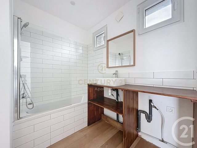 Appartement T3 à vendre - 3 pièces - 71.02 m2 - LA MADELEINE - 59 - NORD-PAS-DE-CALAIS - Century 21 Apolite