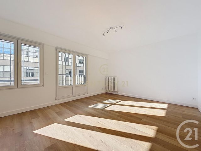 Appartement T3 à vendre - 3 pièces - 71.02 m2 - LA MADELEINE - 59 - NORD-PAS-DE-CALAIS - Century 21 Apolite