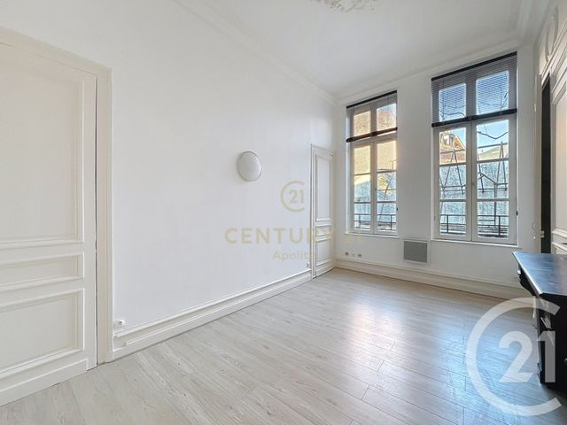 Appartement T1 à louer - 1 pièce - 29.69 m2 - LILLE - 59 - NORD-PAS-DE-CALAIS - Century 21 Apolite