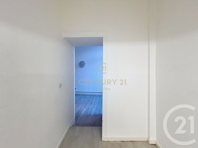 Appartement T1 à louer - 1 pièce - 29.69 m2 - LILLE - 59 - NORD-PAS-DE-CALAIS - Century 21 Apolite