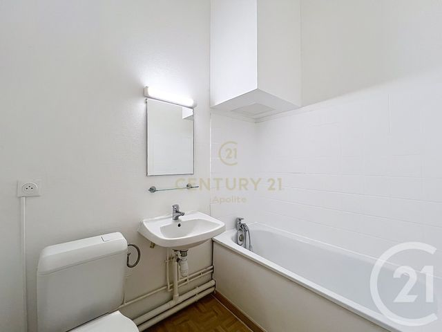 Appartement T1 à louer - 1 pièce - 29.69 m2 - LILLE - 59 - NORD-PAS-DE-CALAIS - Century 21 Apolite