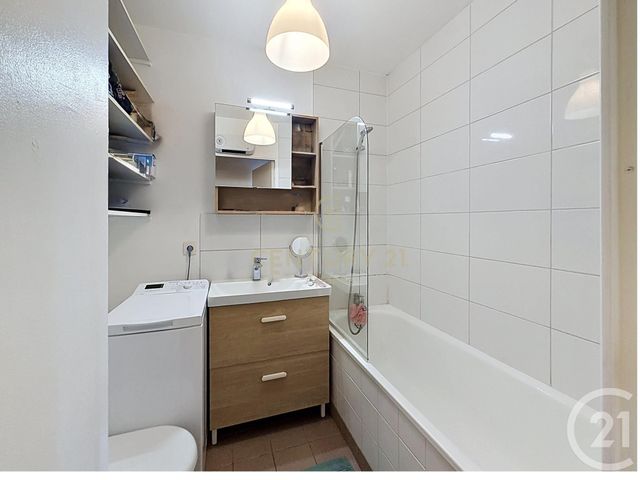 Appartement Studio à louer - 1 pièce - 26.98 m2 - LA MADELEINE - 59 - NORD-PAS-DE-CALAIS - Century 21 Apolite