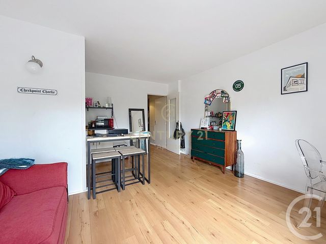 Appartement Studio à louer - 1 pièce - 26.98 m2 - LA MADELEINE - 59 - NORD-PAS-DE-CALAIS - Century 21 Apolite