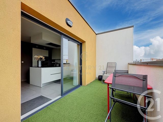 Appartement F4 à vendre - 4 pièces - 97.82 m2 - LA MADELEINE - 59 - NORD-PAS-DE-CALAIS - Century 21 Apolite