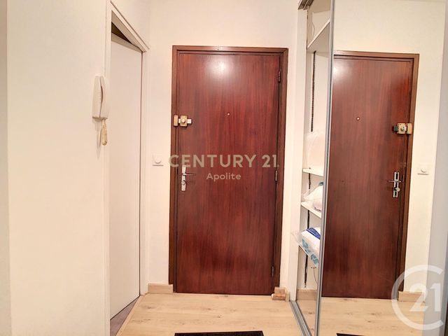 Appartement T2 à louer - 2 pièces - 43.17 m2 - LA MADELEINE - 59 - NORD-PAS-DE-CALAIS - Century 21 Apolite
