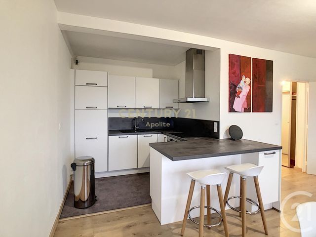 Appartement T2 à louer - 2 pièces - 43.17 m2 - LA MADELEINE - 59 - NORD-PAS-DE-CALAIS - Century 21 Apolite