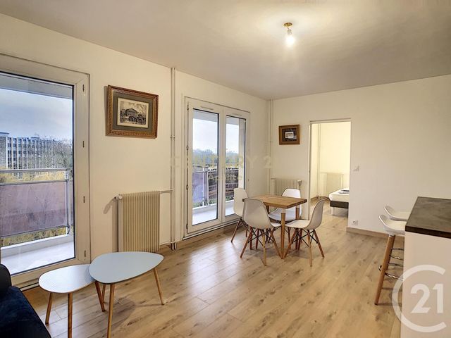 Appartement T2 à louer - 2 pièces - 43.17 m2 - LA MADELEINE - 59 - NORD-PAS-DE-CALAIS - Century 21 Apolite