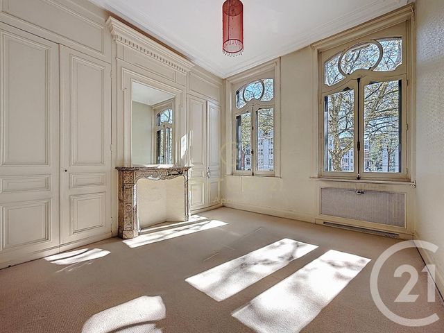 maison à vendre - 7 pièces - 292.4 m2 - LA MADELEINE - 59 - NORD-PAS-DE-CALAIS - Century 21 Apolite