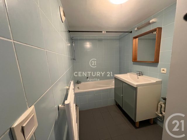 Appartement T2 à louer - 2 pièces - 37.57 m2 - LILLE - 59 - NORD-PAS-DE-CALAIS - Century 21 Apolite